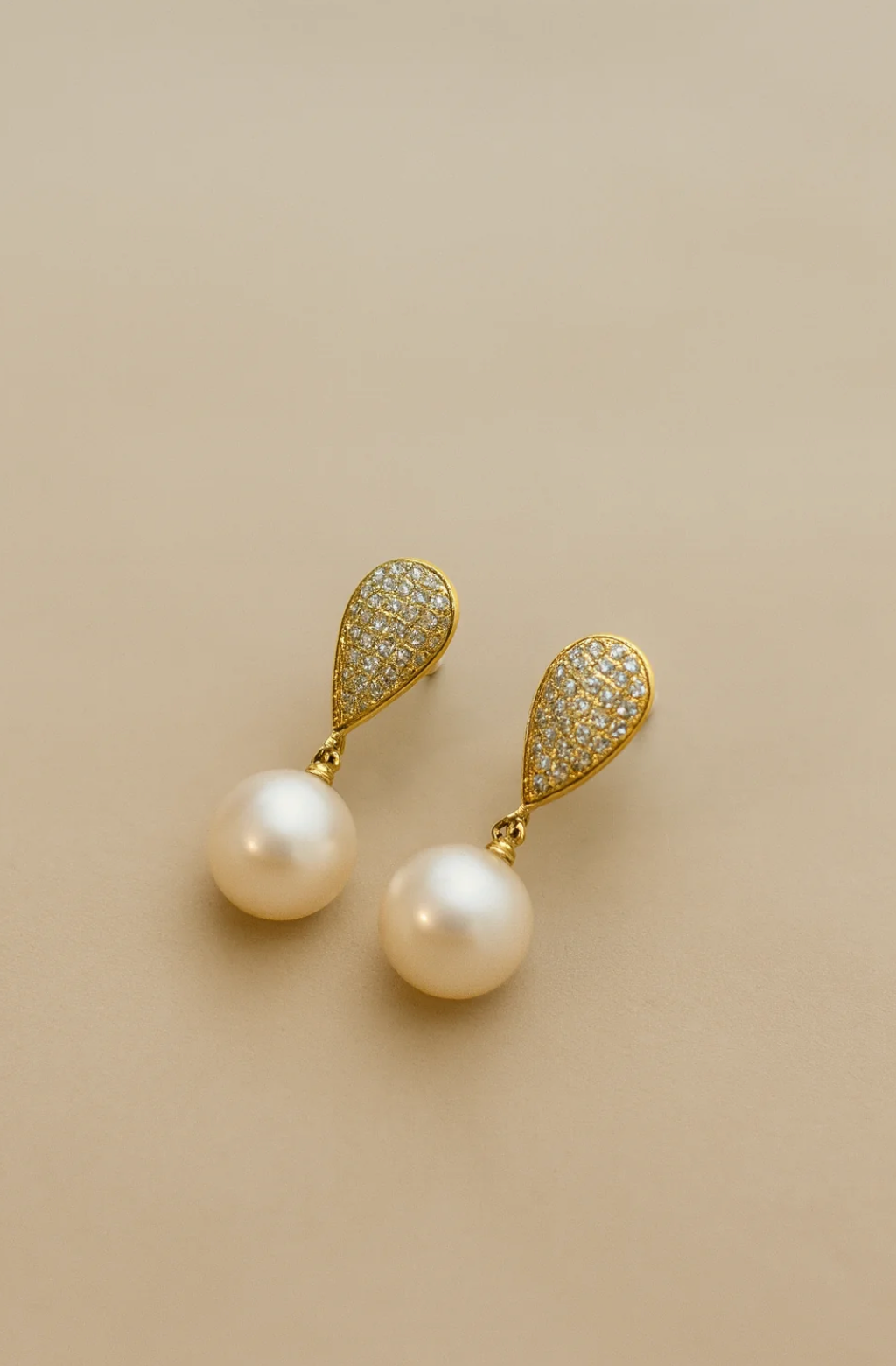 Selene Earrings | Freshwater