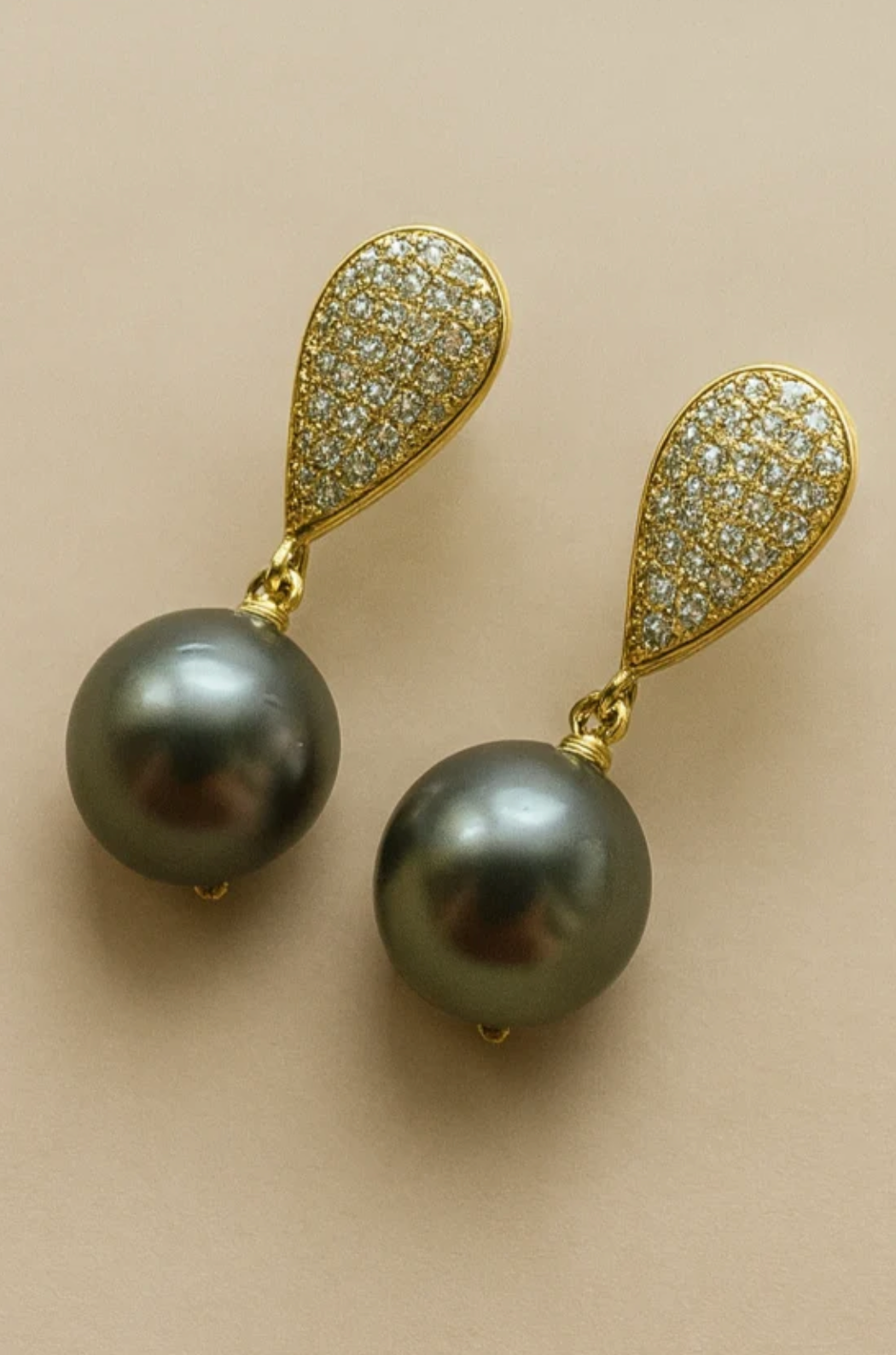 Selene Earrings | Tahitian