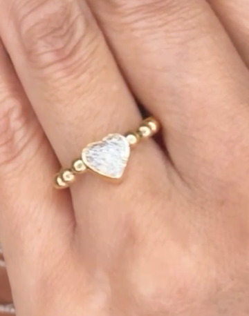 Diamond Heart Ring 18kt Gold