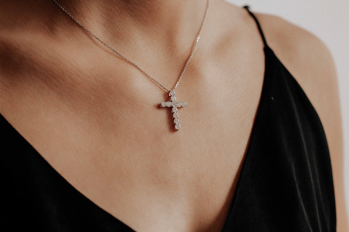 Natural 1ct Diamond Cross Necklace
